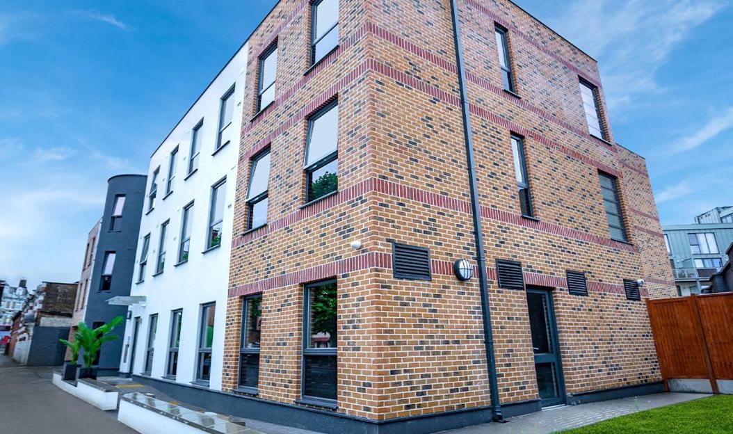 לונדון Minimalist Studio Apartments At Westcombe House In Greenwich מראה חיצוני תמונה