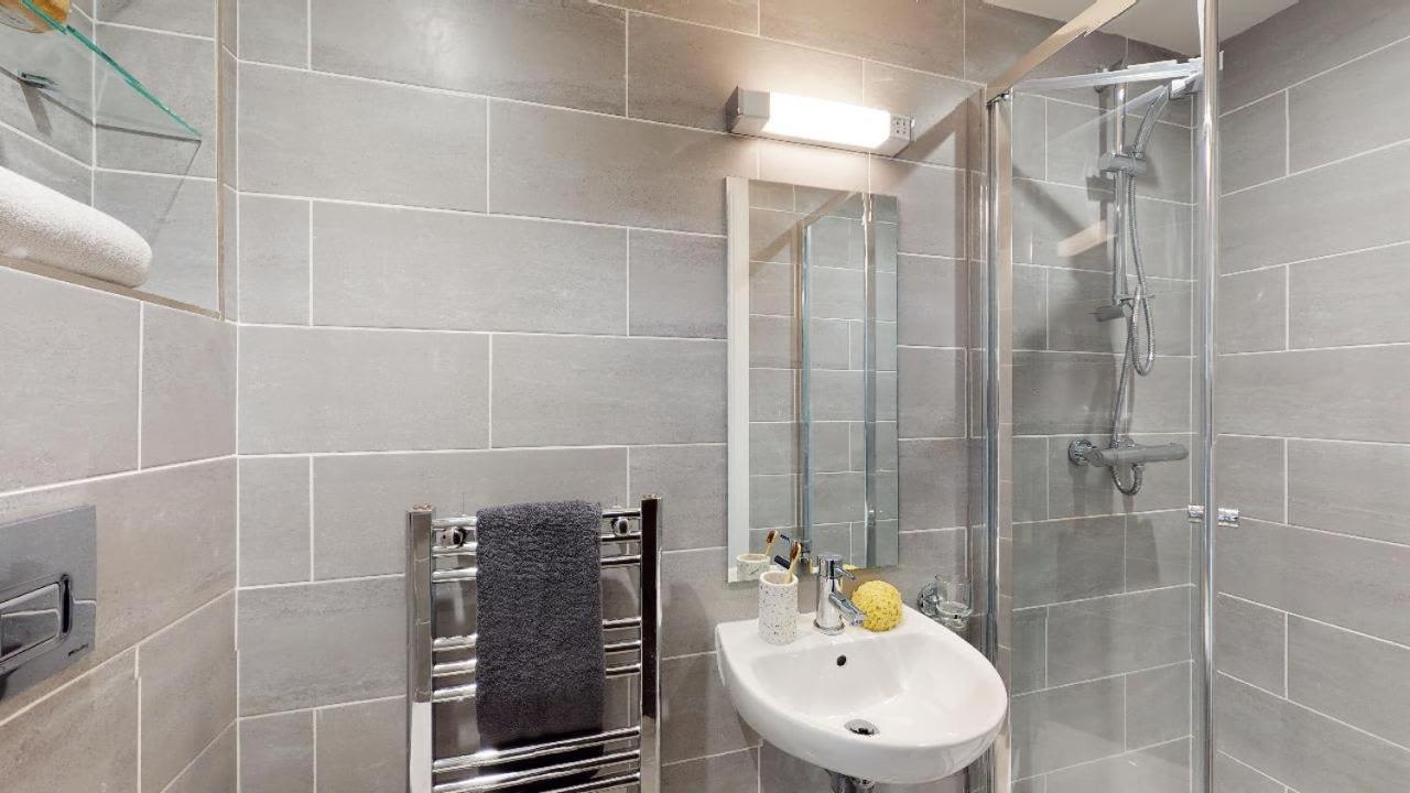לונדון Minimalist Studio Apartments At Westcombe House In Greenwich מראה חיצוני תמונה